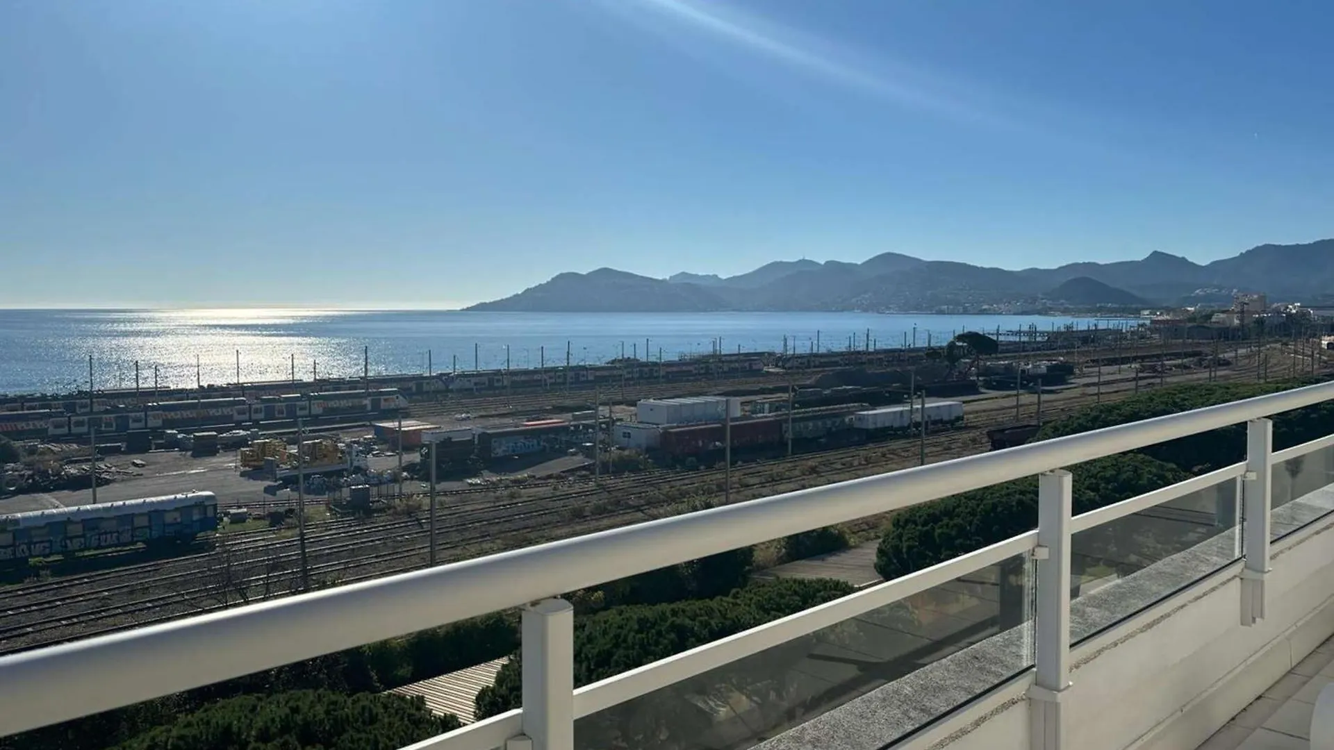 Appartement 3 Pieces Proche Plage A Cannes La Bocca - Fr-1-609-95